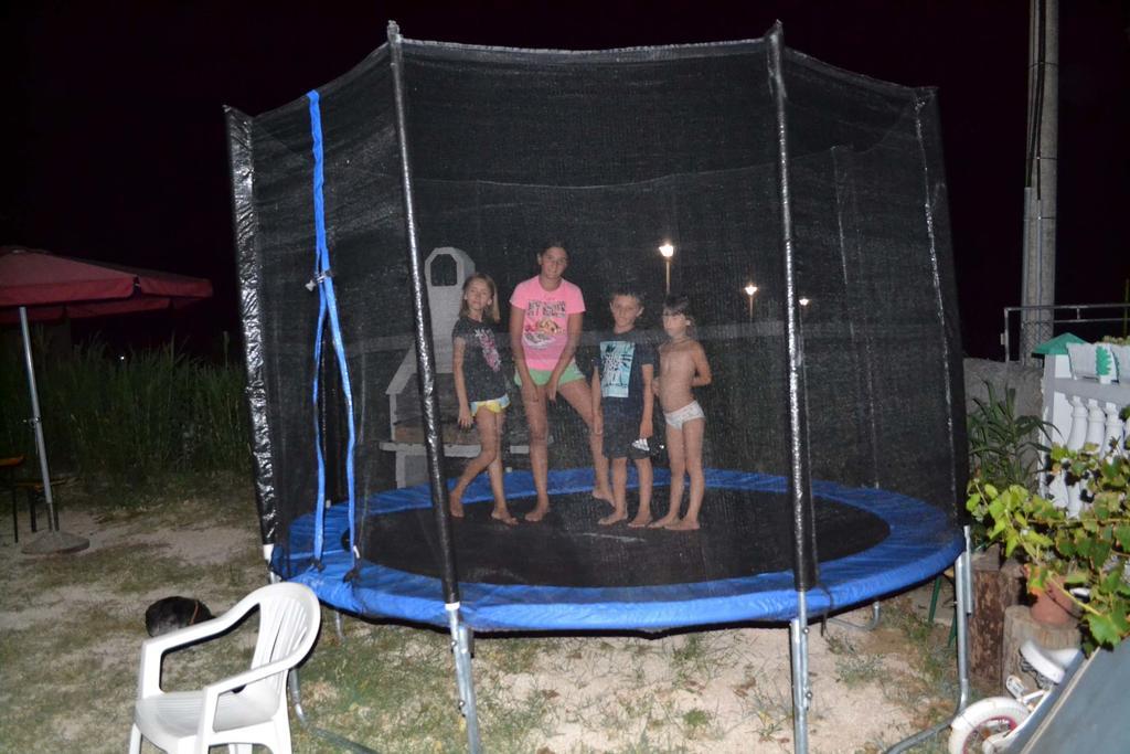 Apartmani Jenny I Tania โลปาร์ ภายนอก รูปภาพ