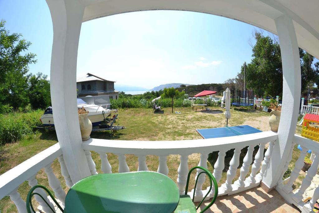 Apartmani Jenny I Tania โลปาร์ ภายนอก รูปภาพ