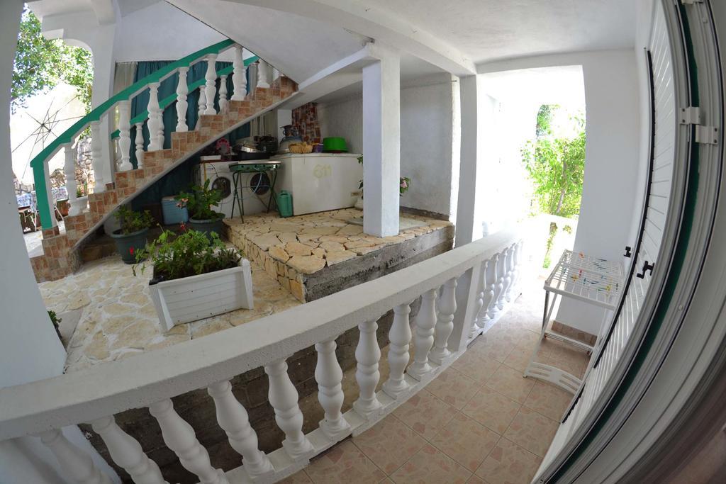 Apartmani Jenny I Tania โลปาร์ ภายนอก รูปภาพ