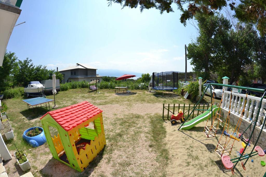 Apartmani Jenny I Tania โลปาร์ ภายนอก รูปภาพ